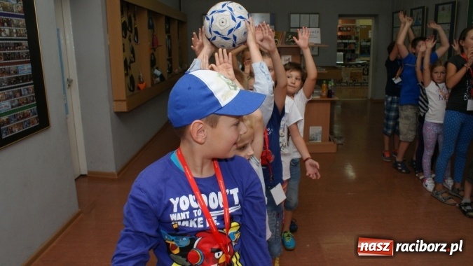 Zdjęcie w galerii na portalu naszraciborz.pl: Uczestnicy Lata z Biblioteką poznali kosmos i tajemnice wszechświata wiadomości z regionu