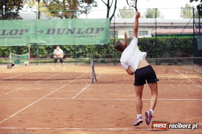 Zdjęcie w galerii na portalu naszraciborz.pl: Puchar międzynarodowego turnieju tenisowego pojechał do Pilszcza  wiadomości z regionu