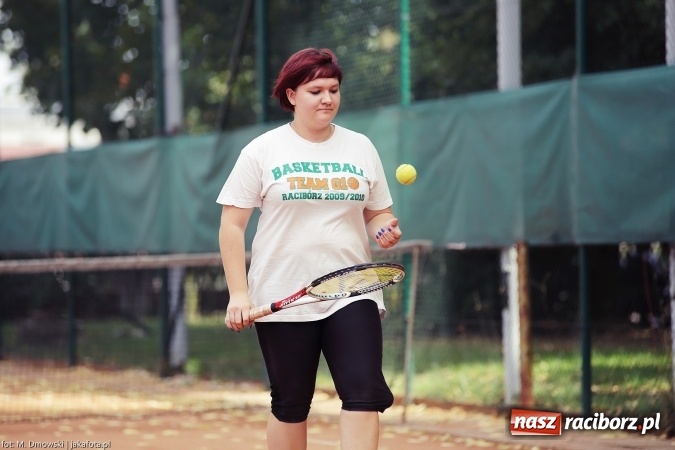 Zdjęcie w galerii na portalu naszraciborz.pl: Puchar międzynarodowego turnieju tenisowego pojechał do Pilszcza  wiadomości z regionu