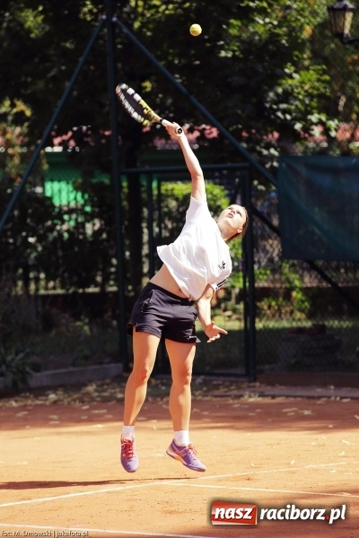 Zdjęcie w galerii na portalu naszraciborz.pl: Puchar międzynarodowego turnieju tenisowego pojechał do Pilszcza  wiadomości z regionu
