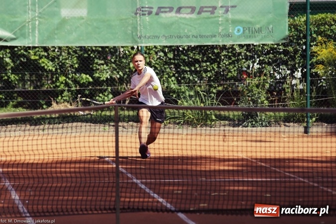 Zdjęcie w galerii na portalu naszraciborz.pl: Puchar międzynarodowego turnieju tenisowego pojechał do Pilszcza  wiadomości z regionu