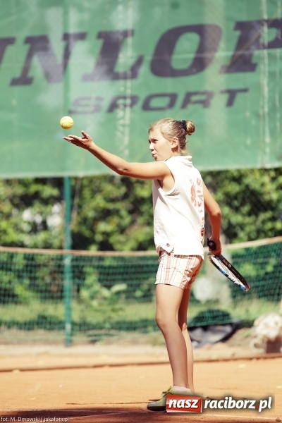 Zdjęcie w galerii na portalu naszraciborz.pl: Puchar międzynarodowego turnieju tenisowego pojechał do Pilszcza  wiadomości z regionu