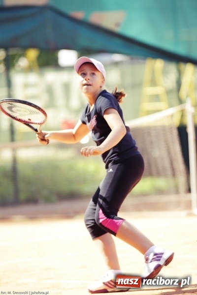Zdjęcie w galerii na portalu naszraciborz.pl: Puchar międzynarodowego turnieju tenisowego pojechał do Pilszcza  wiadomości z regionu
