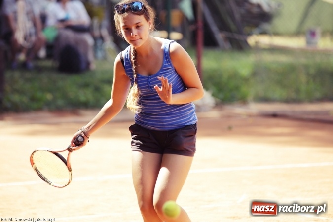 Zdjęcie w galerii na portalu naszraciborz.pl: Puchar międzynarodowego turnieju tenisowego pojechał do Pilszcza  wiadomości z regionu
