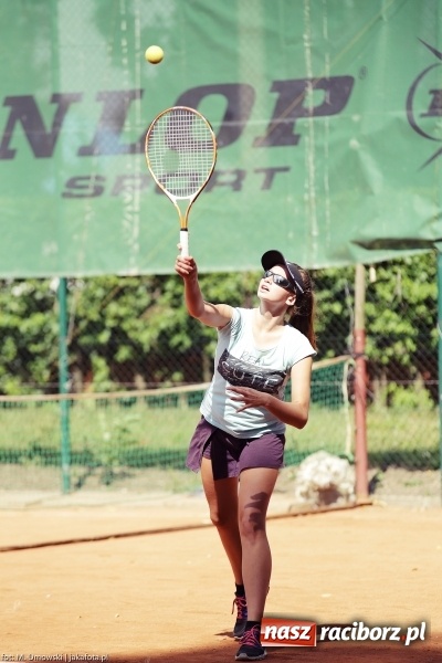 Zdjęcie w galerii na portalu naszraciborz.pl: Puchar międzynarodowego turnieju tenisowego pojechał do Pilszcza  wiadomości z regionu