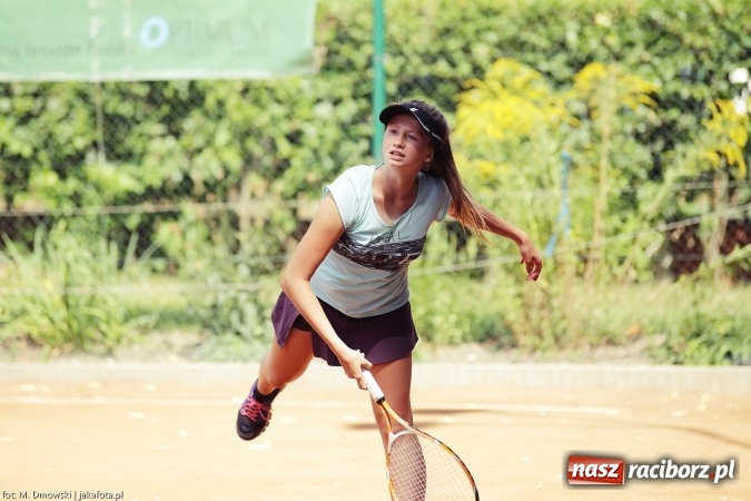 Zdjęcie w galerii na portalu naszraciborz.pl: Puchar międzynarodowego turnieju tenisowego pojechał do Pilszcza  wiadomości z regionu
