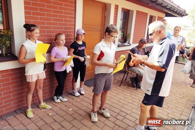 Zdjęcie w galerii na portalu naszraciborz.pl: Puchar międzynarodowego turnieju tenisowego pojechał do Pilszcza  wiadomości z regionu