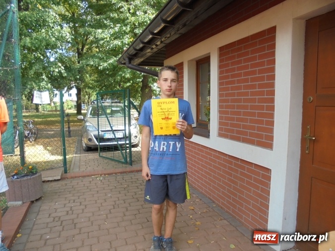 Zdjęcie w galerii na portalu naszraciborz.pl: Puchar międzynarodowego turnieju tenisowego pojechał do Pilszcza  wiadomości z regionu