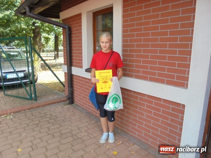 Zdjęcie w galerii na portalu naszraciborz.pl: Puchar międzynarodowego turnieju tenisowego pojechał do Pilszcza  wiadomości z regionu