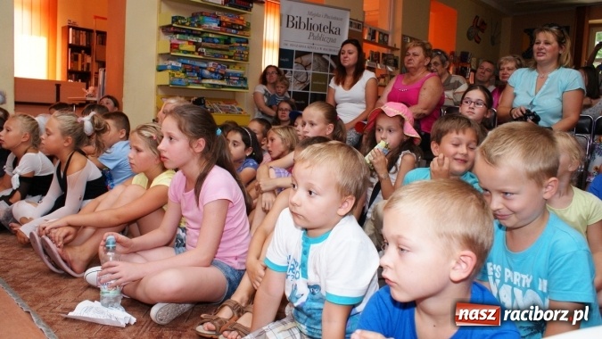 Zdjęcie w galerii na portalu naszraciborz.pl: Zakończenie Lata z Biblioteką wiadomości z regionu