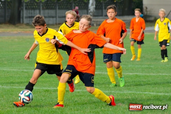 Zdjęcie w galerii na portalu naszraciborz.pl: Młodziki: Skromna wygrana Tworkowa w inauguracji sezonu wiadomości z regionu
