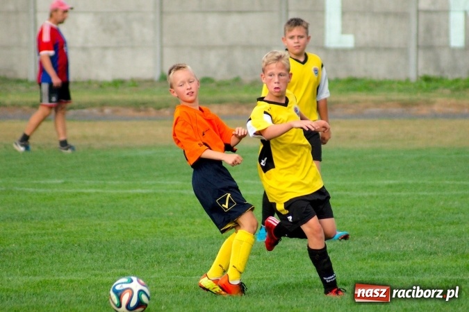 Zdjęcie w galerii na portalu naszraciborz.pl: Młodziki: Skromna wygrana Tworkowa w inauguracji sezonu wiadomości z regionu