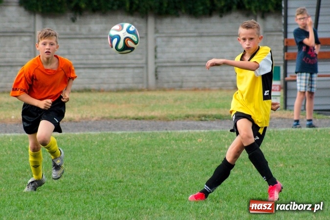 Zdjęcie w galerii na portalu naszraciborz.pl: Młodziki: Skromna wygrana Tworkowa w inauguracji sezonu wiadomości z regionu