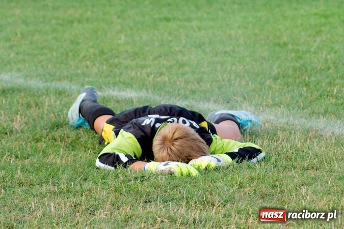 Zdjęcie w galerii na portalu naszraciborz.pl: Młodziki: Skromna wygrana Tworkowa w inauguracji sezonu wiadomości z regionu