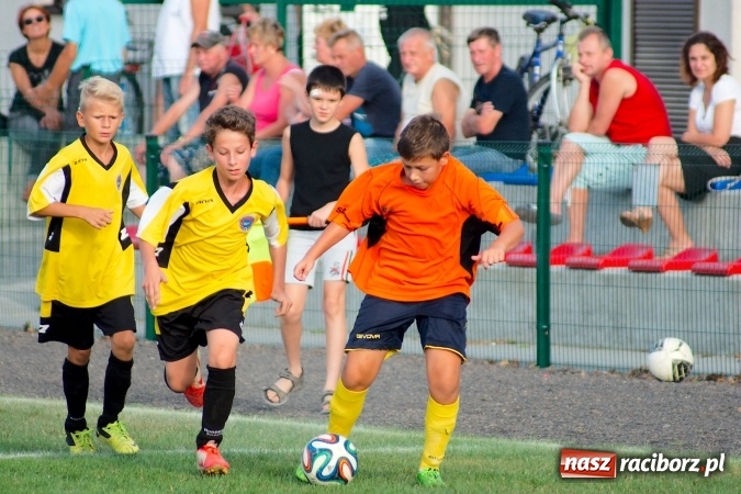 Zdjęcie w galerii na portalu naszraciborz.pl: Młodziki: Skromna wygrana Tworkowa w inauguracji sezonu wiadomości z regionu