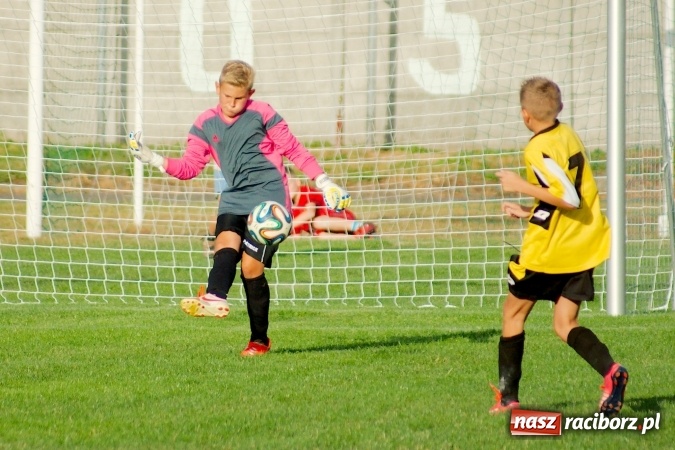 Zdjęcie w galerii na portalu naszraciborz.pl: Młodziki: Skromna wygrana Tworkowa w inauguracji sezonu wiadomości z regionu