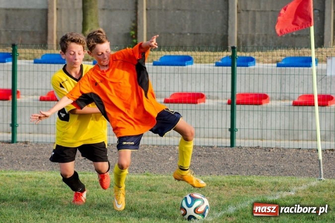 Zdjęcie w galerii na portalu naszraciborz.pl: Młodziki: Skromna wygrana Tworkowa w inauguracji sezonu wiadomości z regionu