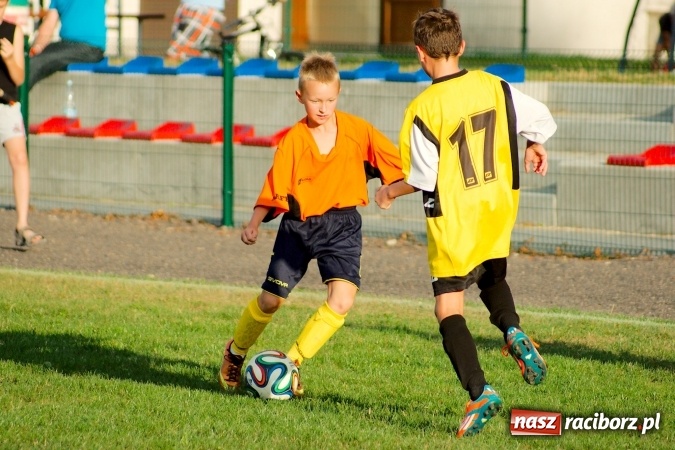 Zdjęcie w galerii na portalu naszraciborz.pl: Młodziki: Skromna wygrana Tworkowa w inauguracji sezonu wiadomości z regionu