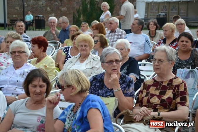 Zdjęcie w galerii na portalu naszraciborz.pl: Trzej tenorzy zaśpiewali na Zamku Piastowskim wiadomości z regionu