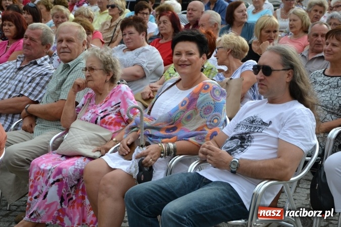Zdjęcie w galerii na portalu naszraciborz.pl: Trzej tenorzy zaśpiewali na Zamku Piastowskim wiadomości z regionu