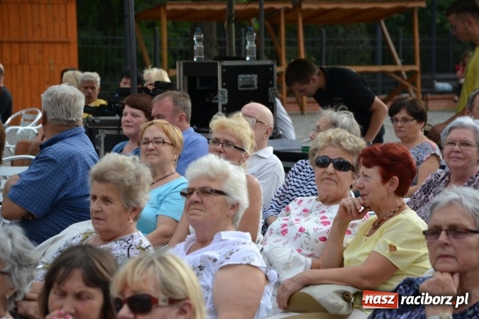 Zdjęcie w galerii na portalu naszraciborz.pl: Trzej tenorzy zaśpiewali na Zamku Piastowskim wiadomości z regionu