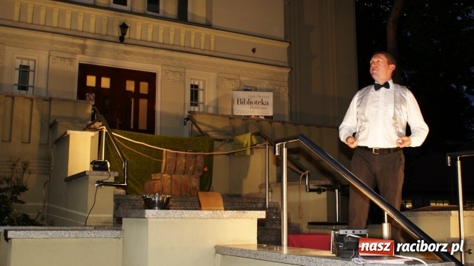 Zdjęcie w galerii na portalu naszraciborz.pl: Na pełnym morzu, czyli Mrożek na schodach wiadomości z regionu