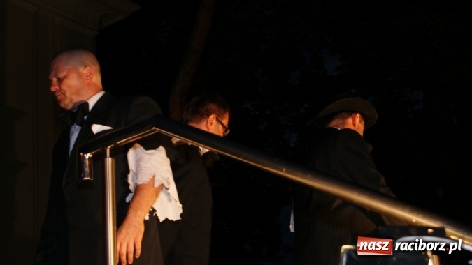 Zdjęcie w galerii na portalu naszraciborz.pl: Na pełnym morzu, czyli Mrożek na schodach wiadomości z regionu