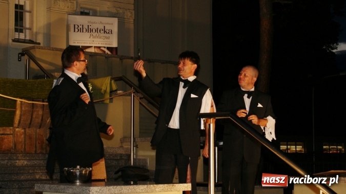 Zdjęcie w galerii na portalu naszraciborz.pl: Na pełnym morzu, czyli Mrożek na schodach wiadomości z regionu