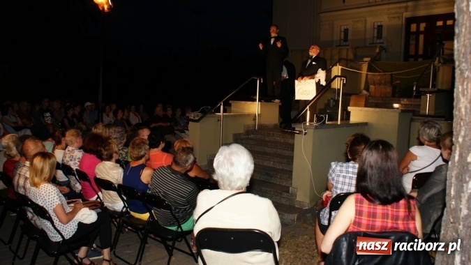 Zdjęcie w galerii na portalu naszraciborz.pl: Na pełnym morzu, czyli Mrożek na schodach wiadomości z regionu