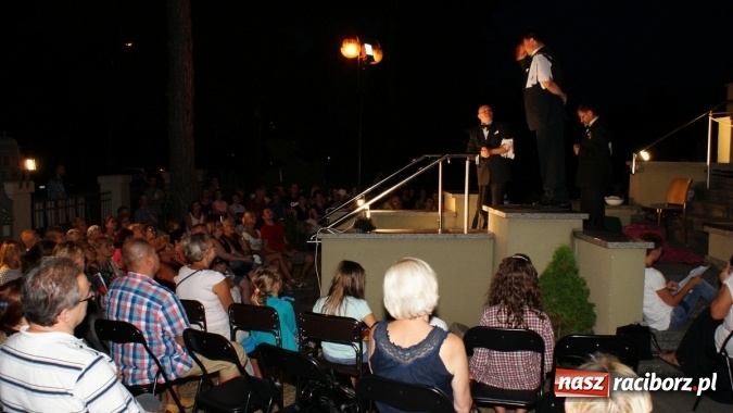 Zdjęcie w galerii na portalu naszraciborz.pl: Na pełnym morzu, czyli Mrożek na schodach wiadomości z regionu