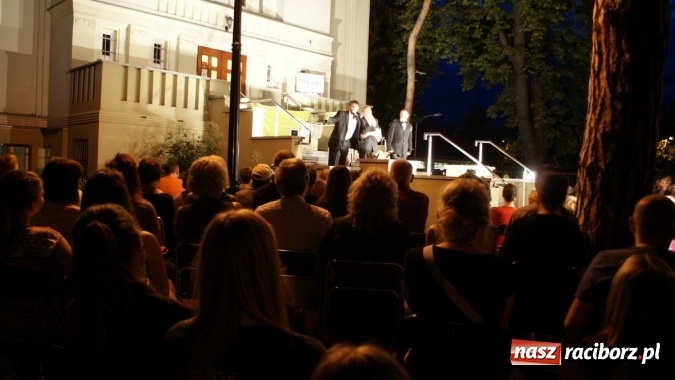 Zdjęcie w galerii na portalu naszraciborz.pl: Na pełnym morzu, czyli Mrożek na schodach wiadomości z regionu