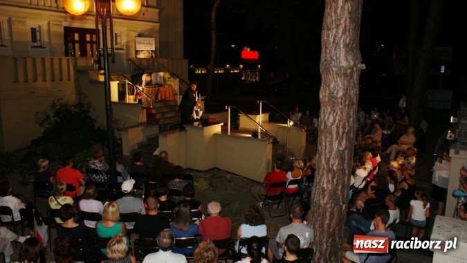 Zdjęcie w galerii na portalu naszraciborz.pl: Na pełnym morzu, czyli Mrożek na schodach wiadomości z regionu