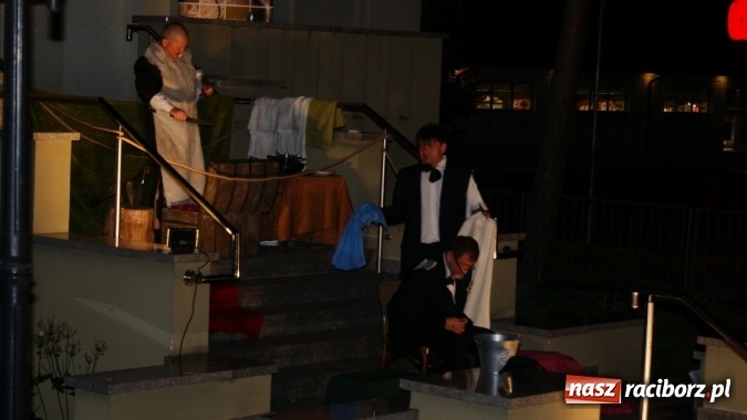 Zdjęcie w galerii na portalu naszraciborz.pl: Na pełnym morzu, czyli Mrożek na schodach wiadomości z regionu