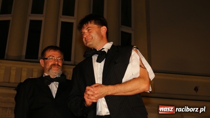 Zdjęcie w galerii na portalu naszraciborz.pl: Na pełnym morzu, czyli Mrożek na schodach wiadomości z regionu