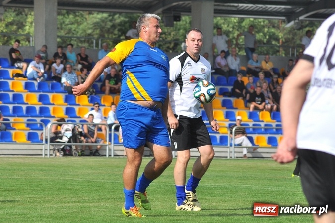 Zdjęcie w galerii na portalu naszraciborz.pl: W Kuźni Raciborskiej uroczyście otwarto nowy stadion wiadomości z regionu