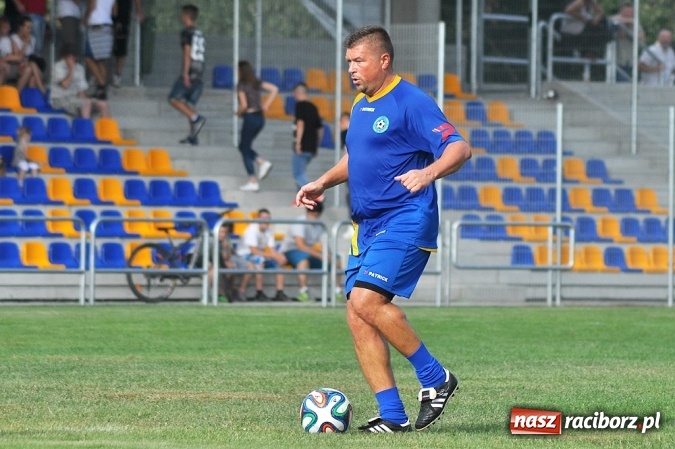 Zdjęcie w galerii na portalu naszraciborz.pl: W Kuźni Raciborskiej uroczyście otwarto nowy stadion wiadomości z regionu