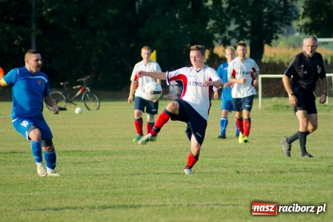 Zdjęcie w galerii na portalu naszraciborz.pl: Wielkie Derby Gminy: Pietrowice z Cyprzanowem na remis wiadomości z regionu