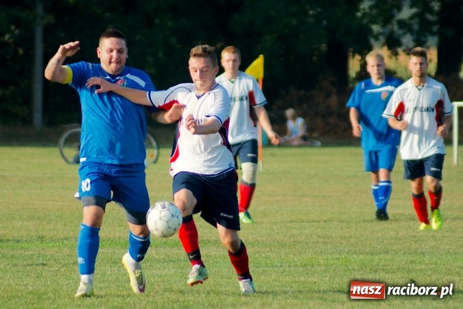 Zdjęcie w galerii na portalu naszraciborz.pl: Wielkie Derby Gminy: Pietrowice z Cyprzanowem na remis wiadomości z regionu