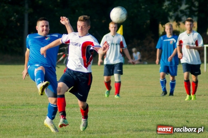 Zdjęcie w galerii na portalu naszraciborz.pl: Wielkie Derby Gminy: Pietrowice z Cyprzanowem na remis wiadomości z regionu