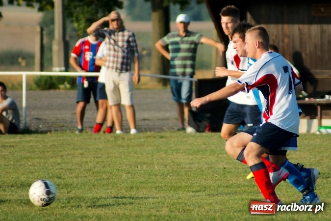 Zdjęcie w galerii na portalu naszraciborz.pl: Wielkie Derby Gminy: Pietrowice z Cyprzanowem na remis wiadomości z regionu