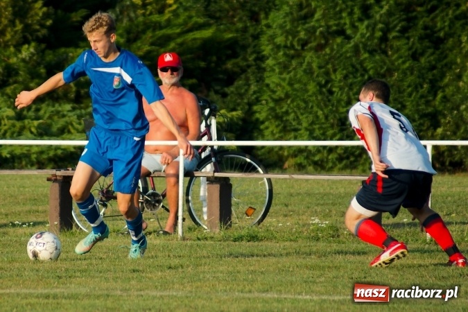 Zdjęcie w galerii na portalu naszraciborz.pl: Wielkie Derby Gminy: Pietrowice z Cyprzanowem na remis wiadomości z regionu