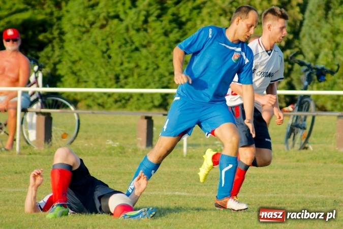 Zdjęcie w galerii na portalu naszraciborz.pl: Wielkie Derby Gminy: Pietrowice z Cyprzanowem na remis wiadomości z regionu