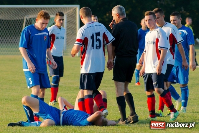 Zdjęcie w galerii na portalu naszraciborz.pl: Wielkie Derby Gminy: Pietrowice z Cyprzanowem na remis wiadomości z regionu