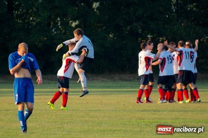 Zdjęcie w galerii na portalu naszraciborz.pl: Wielkie Derby Gminy: Pietrowice z Cyprzanowem na remis wiadomości z regionu