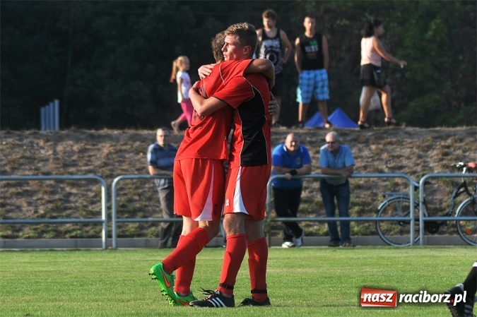 Zdjęcie w galerii na portalu naszraciborz.pl: Nowy stadion szczęśliwy dla Stali. Hat-trick Hómina i kolejna wygrana wiadomości z regionu