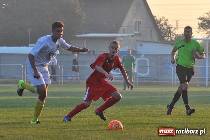 Zdjęcie w galerii na portalu naszraciborz.pl: Nowy stadion szczęśliwy dla Stali. Hat-trick Hómina i kolejna wygrana wiadomości z regionu