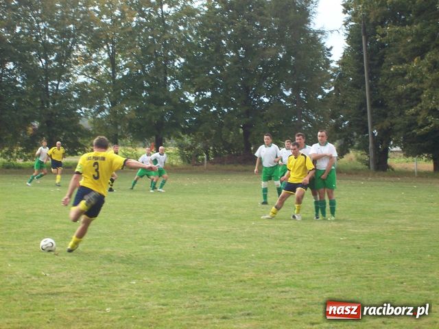 Zdjęcie w galerii na portalu naszraciborz.pl: Do remisu zabrakło kilku minut wiadomości z regionu