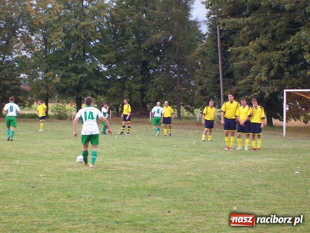 Zdjęcie w galerii na portalu naszraciborz.pl: Do remisu zabrakło kilku minut wiadomości z regionu