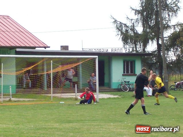 Zdjęcie w galerii na portalu naszraciborz.pl: Do remisu zabrakło kilku minut wiadomości z regionu