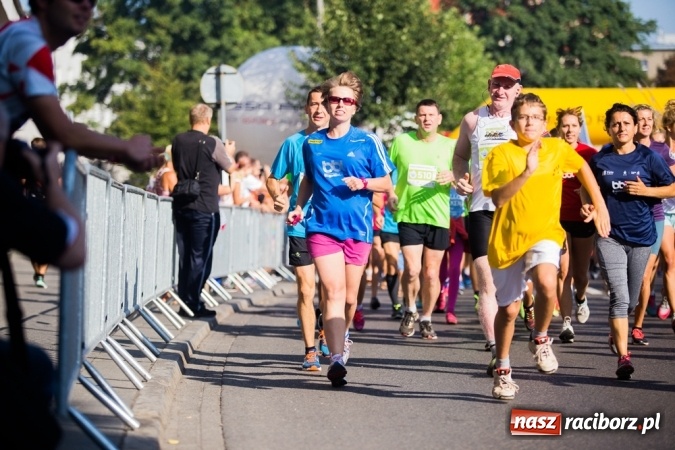 Zdjęcie w galerii na portalu naszraciborz.pl: Do biegu, gotowi, start! I RAFAKO Półmaraton Racibórz już za nami wiadomości z regionu